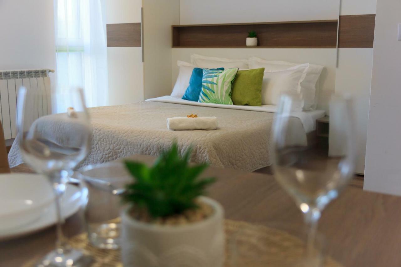 Gold Class Apartment Ams 63 คลูจ-นาโปกา ภายนอก รูปภาพ