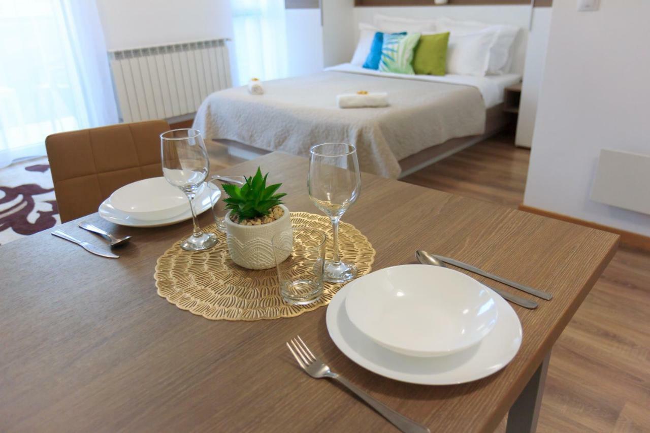 Gold Class Apartment Ams 63 คลูจ-นาโปกา ภายนอก รูปภาพ